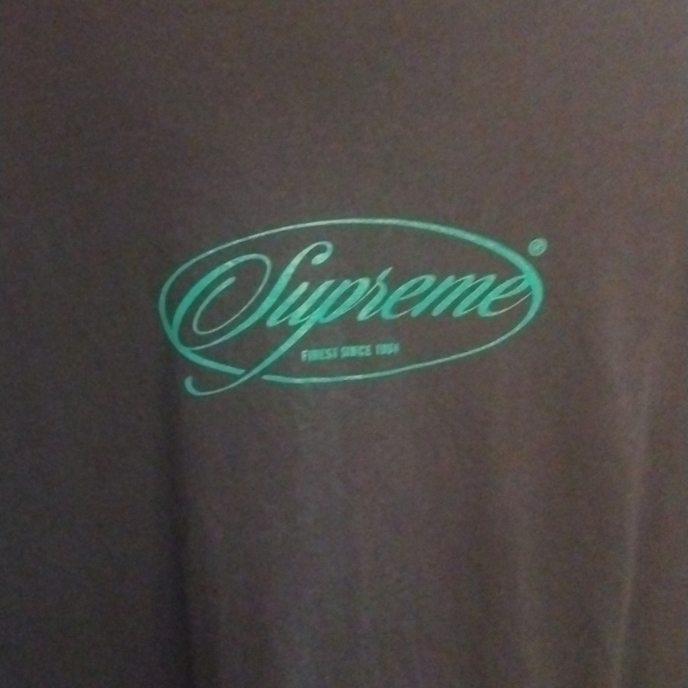 Supreme tee